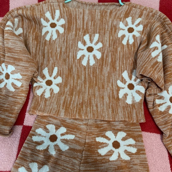 Matching set - Picture 2 of 6